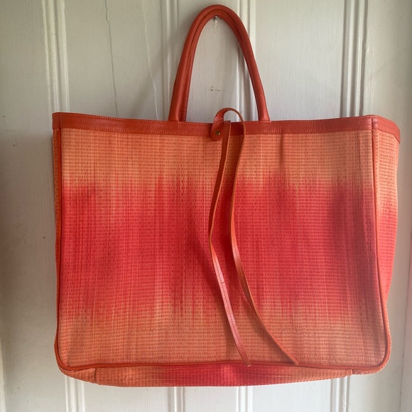 Flora Bella Cascais-Papaya
Leather Large Bag Brand New - Picture 7 of 11